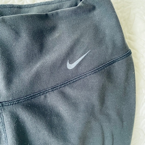 Nike Legend Capri Women's - Picture 6 of 9